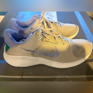 Nike Flex Experience RN 11 NN Women’s Running Shoes Size 9 – New in box